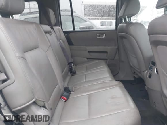 ✅ 2013 Honda Pilot EX-L • VIN: 5FNYF3H7XDB008683 • Lot: 41749108. Listed on IAAI with 88,542 mi. Free auction sales archive from the USA and detailed vehicle history report at DreamBid. Image 8.