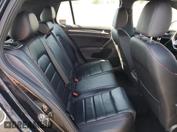 ✅ 2016 Volkswagen Golf GTI S • VIN: 3VW4T7AU4GM009176 • Lot: 72080425. Wystawiony na Copart z przebiegiem 83 329 mil. Bezpłatny archiwum sprzedaży aukcyjnych z USA i szczegółowy raport historii pojazdu na DreamBid. Zdjęcie 10.