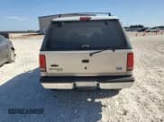 ✅ 1994 Ford Explorer Eddie Bauer • VIN: 1FMDU32X4RUD96419 • Lot: 77066224. Listed on Copart with 179,299 mi. Free auction sales archive from the USA and detailed vehicle history report at DreamBid. Image 6.