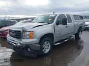 ✅ 2010 GMC Sierra 1500 • VIN: 1GTSCVE28AZ103574 • Lot: 43739588. Wystawiony na IAAI z przebiegiem 89 721 mil. Bezpłatny archiwum sprzedaży aukcyjnych z USA i szczegółowy raport historii pojazdu na DreamBid. Zdjęcie 17.