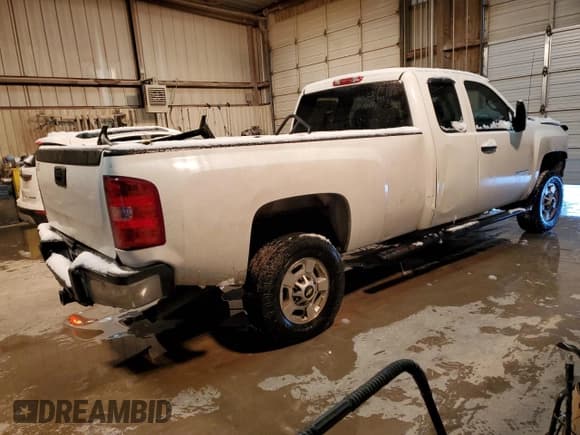 ✅ 2011 Chevrolet Silverado 2500HD LT • VIN: 1GC2CXCG8BZ146937 • Lot: 41696975. Wystawiony na Copart z przebiegiem Nie podano. Bezpłatny archiwum sprzedaży aukcyjnych z USA i szczegółowy raport historii pojazdu na DreamBid. Zdjęcie 3.