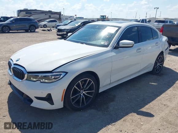 ✅ 2019 BMW 3 Series 330i xDrive • VIN: WBA5R7C50KAJ79632 • Лот: 43361733. Опубликован ранее на IAAI с пробегом 61 574 миль. Бесплатный доступ к архиву аукционных продаж из США и подробный отчёт об истории автомобиля на DreamBid. Изображение 2.