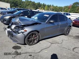 ✅ 2020 Alfa Romeo Giulia Ti Sport • VIN: ZARFANBN8L7632369 • Лот: 85540685. Опубликован ранее на Copart с пробегом Не указан. Бесплатный доступ к архиву аукционных продаж из США и подробный отчёт об истории автомобиля на DreamBid. Изображение 1.