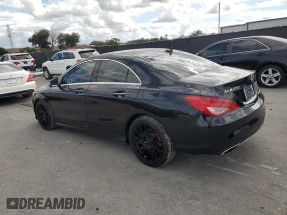 ✅ 2018 Mercedes-Benz CLA 250 • VIN: WDDSJ4GBXJN629425 • Lot: 91732725. Wystawiony na Copart z przebiegiem 86 921 mil. Bezpłatny archiwum sprzedaży aukcyjnych z USA i szczegółowy raport historii pojazdu na DreamBid. Zdjęcie 2.