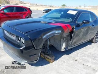 ✅ 2013 Dodge Challenger R/T • VIN: 2C3CDYBT4DH517881 • Lot: 41422647. Wystawiony na IAAI z przebiegiem 76 889 mil. Bezpłatny archiwum sprzedaży aukcyjnych z USA i szczegółowy raport historii pojazdu na DreamBid. Zdjęcie 6.