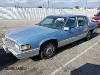 ✅ 1992 Cadillac DeVille • VIN: 1G6CD53B2N4330334 • Lot: 52239684. Listed on Copart with 146,854 mi. Free auction sales archive from the USA and detailed vehicle history report at DreamBid. Image 1.