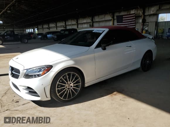 ✅ 2022 Mercedes-Benz C 300 • VIN: W1KWK8DB7NG115018 • Lot: 52892615. Wystawiony na Copart z przebiegiem 37 226 mil. Bezpłatny archiwum sprzedaży aukcyjnych z USA i szczegółowy raport historii pojazdu na DreamBid. Zdjęcie 1.