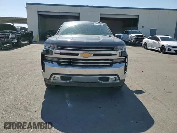 ✅ 2019 Chevrolet Silverado 1500 LTZ • VIN: 3GCUYGEL9KG240765 • Лот: 69312145. Опубликован ранее на Copart с пробегом 58 364 миль. Бесплатный доступ к архиву аукционных продаж из США и подробный отчёт об истории автомобиля на DreamBid. Изображение 13.