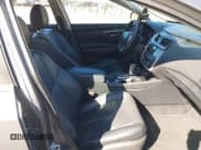 ✅ 2017 Nissan Altima SV • VIN: 1N4AL3AP1HC171266 • Lot: 43377254. Listed on IAAI with 154,333 mi. Free auction sales archive from the USA and detailed vehicle history report at DreamBid. Image 5.