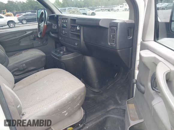 ✅ 2011 Chevrolet Express Cargo • VIN: 1GCSGAFX5B1125863 • Lot: 42799239. Listed on IAAI with 244,007 mi. Free auction sales archive from the USA and detailed vehicle history report at DreamBid. Image 5.