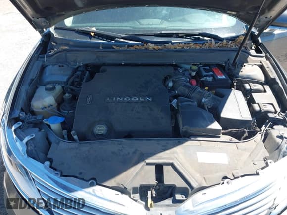 ✅ 2015 Lincoln MKZ • VIN: 3LN6L2GK8FR626744 • Lot: 41835143. Wystawiony na IAAI z przebiegiem 155 482 mil. Bezpłatny archiwum sprzedaży aukcyjnych z USA i szczegółowy raport historii pojazdu na DreamBid. Zdjęcie 10.