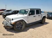 ✅ 2023 Jeep Gladiator Overland • VIN: 1C6HJTFG8PL553372 • Лот: 57250875. Опубликован ранее на Copart с пробегом 14 725 миль. Бесплатный доступ к архиву аукционных продаж из США и подробный отчёт об истории автомобиля на DreamBid. Изображение 1.