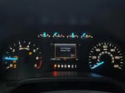 ✅ 2017 Ford F-150 XL • VIN: 1FTEX1EP3HFA39347 • Lot: 81387545. Wystawiony na Copart z przebiegiem 110 371 mil. Bezpłatny archiwum sprzedaży aukcyjnych z USA i szczegółowy raport historii pojazdu na DreamBid. Zdjęcie 9.