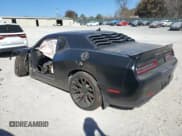 ✅ 2015 Dodge Challenger SRT 392 • VIN: 2C3CDZDJ5FH912639 • Lot: 91934805. Wystawiony na Copart z przebiegiem Nie podano. Bezpłatny archiwum sprzedaży aukcyjnych z USA i szczegółowy raport historii pojazdu na DreamBid. Zdjęcie 2.