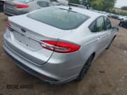 ✅ 2017 Ford Fusion SE • VIN: 3FA6P0H78HR173449 • Lot: 43209643. Listed on IAAI with 95,009 mi. Free auction sales archive from the USA and detailed vehicle history report at DreamBid. Image 4.