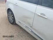 ✅ 2016 Kia Cadenza Premium • VIN: KNALN4D75G5215686 • Lot: 43364025. Wystawiony na IAAI z przebiegiem 103 914 mil. Bezpłatny archiwum sprzedaży aukcyjnych z USA i szczegółowy raport historii pojazdu na DreamBid. Zdjęcie 13.