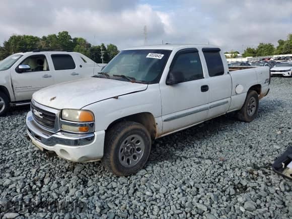 2005 GMC Sierra 1500 Work Truck with VIN 2GTEK19V051320466, listed as a Copart auction lot 60534645 with 155,872 mi miles and Clean title. Bid and sale history available at DreamBid. Image 1.
