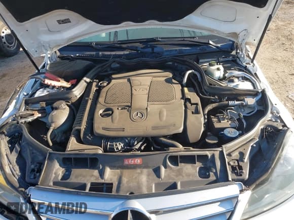 ✅ 2013 Mercedes-Benz C 300 Sport • VIN: WDDGF8AB5DR265984 • Lot: 40816934. Listed on IAAI with 119,355 mi. Free auction sales archive from the USA and detailed vehicle history report at DreamBid. Image 10.