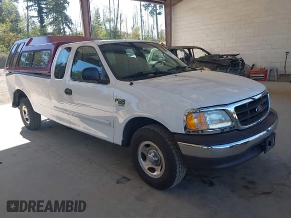 ✅ 2002 Ford F-150 XL • VIN: 2FTRX17W52CA32537 • Lot: 42720447. Wystawiony na IAAI z przebiegiem Nie podano. Bezpłatny archiwum sprzedaży aukcyjnych z USA i szczegółowy raport historii pojazdu na DreamBid. Zdjęcie 1.