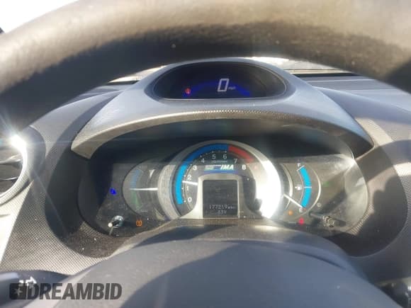 ✅ 2011 Honda Insight EX • VIN: JHMZE2H74BS011384 • Lot: 43676130. Wystawiony na IAAI z przebiegiem 177 219 mil. Bezpłatny archiwum sprzedaży aukcyjnych z USA i szczegółowy raport historii pojazdu na DreamBid. Zdjęcie 7.