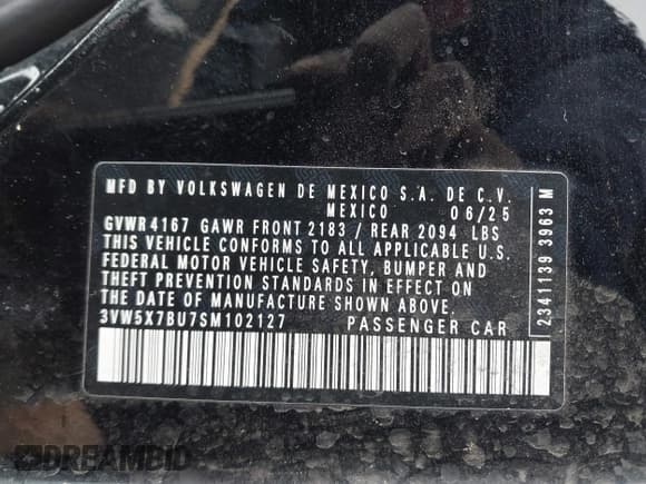 ✅ 2025 Volkswagen Jetta S • VIN: 3VW5X7BU7SM102127 • Lot: 43568365. Listed on IAAI with 2,812 mi. Free auction sales archive from the USA and detailed vehicle history report at DreamBid. Image 9.