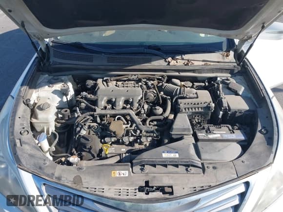 ✅ 2012 Hyundai Azera • VIN: KMHFH4JG8CA142922 • Lot: 42619570. Listed on IAAI with 238,761 mi. Free auction sales archive from the USA and detailed vehicle history report at DreamBid. Image 10.