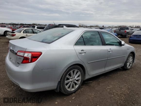 ✅ 2012 Toyota Camry XLE • VIN: 4T1BD1FK2CU025406 • Lot: 92195675. Listed on Copart with 109,651 mi. Free auction sales archive from the USA and detailed vehicle history report at DreamBid. Image 3.