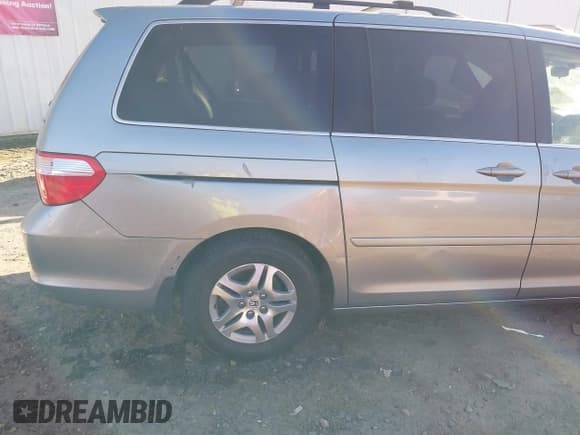 ✅ 2006 Honda Odyssey EX-L • VIN: 5FNRL387X6B094271 • Лот: 43743098. Опубликован ранее на IAAI с пробегом 215 736 миль. Бесплатный доступ к архиву аукционных продаж из США и подробный отчёт об истории автомобиля на DreamBid. Изображение 16.