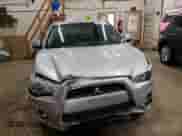 2013 Mitsubishi Outlander ES z VIN 4A4AR3AU4DE022503, wystawiony jako Copart lot #66431525 z przebiegiem 84 299 mil mil oraz Szkoda całkowita • Salvage title. Historia ofert i sprzedaży dostępna na DreamBid. Obrazek 5.