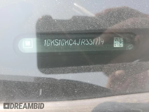 ✅ 2018 GMC Yukon XL SLT • VIN: 1GKS1GKC4JR331719 • Лот: 59005105. Опубликован ранее на Copart с пробегом 270 903 миль. Бесплатный доступ к архиву аукционных продаж из США и подробный отчёт об истории автомобиля на DreamBid. Изображение 13.