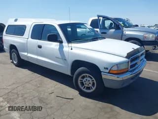 ✅ 2000 Dodge Dakota Sport • VIN: 1B7GL22N5YS746714 • Lot: 42359234. Wystawiony na IAAI z przebiegiem 104 864 mil. Bezpłatny archiwum sprzedaży aukcyjnych z USA i szczegółowy raport historii pojazdu na DreamBid. Zdjęcie 1.