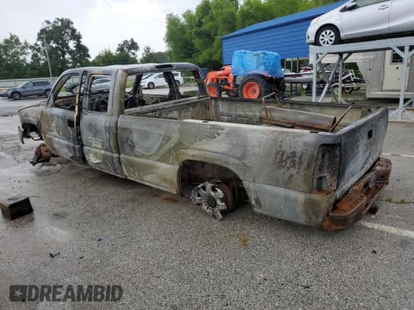 ✅ 2007 Chevrolet Silverado 2500HD Work Truck • VIN: 1GCHK29UX7E108881 • Lot: 64510825. Listed on Copart with Not provided. Free auction sales archive from the USA and detailed vehicle history report at DreamBid. Image 2.