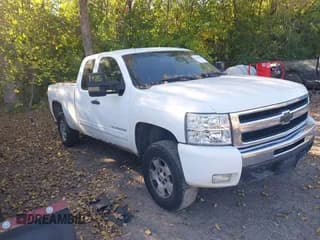 ✅ 2011 Chevrolet Silverado 1500 LT • VIN: 1GCRKSE38BZ146824 • Lot: 43286356. Listed on IAAI with 270,094 mi. Free auction sales archive from the USA and detailed vehicle history report at DreamBid. Image 1.