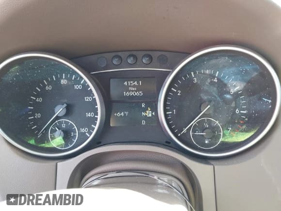 ✅ 2010 Mercedes-Benz M 350 • VIN: 4JGBB5GB1AA581247 • Lot: 43666756. Listed on IAAI with 169,065 mi. Free auction sales archive from the USA and detailed vehicle history report at DreamBid. Image 7.