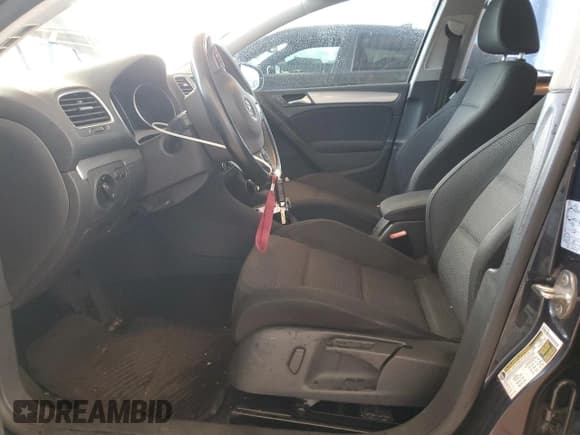 ✅ 2013 Volkswagen Golf • VIN: WVWDB7AJ4DW134959 • Lot: 86641895. Listed on Copart with 100,898 mi. Free auction sales archive from the USA and detailed vehicle history report at DreamBid. Image 7.