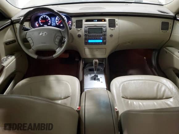 2009 Hyundai Azera Limited with VIN KMHFC46F09A372929, listed as a Copart auction lot 88455705 with 111,222 mi miles and Salvage title. Bid and sale history available at DreamBid. Image 8.