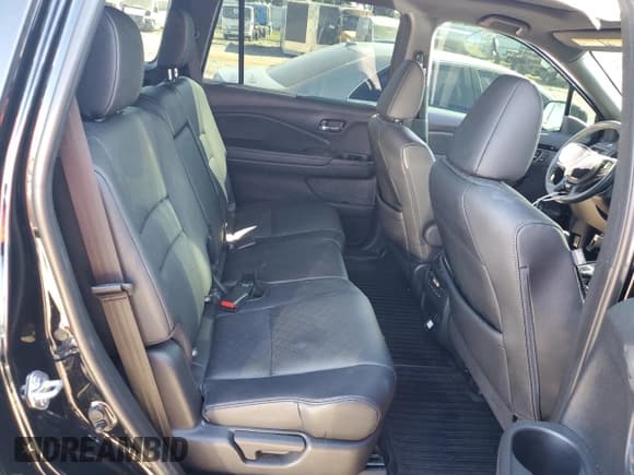 ✅ 2021 Honda Passport Elite • VIN: 5FNYF8H08MB035431 • Lot: 82341434. Listed on Copart with 37,765 mi. Free auction sales archive from the USA and detailed vehicle history report at DreamBid. Image 11.