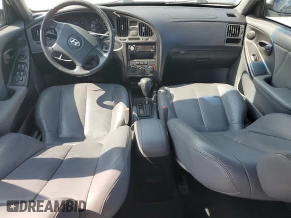 ✅ 2004 Hyundai Elantra GLS • VIN: KMHDN46D34U806736 • Lot: 57423425. Wystawiony na Copart z przebiegiem 46 749 mil. Bezpłatny archiwum sprzedaży aukcyjnych z USA i szczegółowy raport historii pojazdu na DreamBid. Zdjęcie 8.