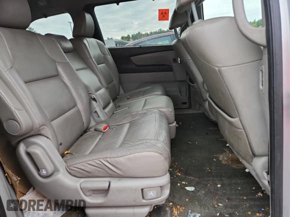 ✅ 2014 Honda Odyssey EX-L • VIN: 5FNRL5H61EB043131 • Lot: 89499605. Listed on Copart with 249,768 mi. Free auction sales archive from the USA and detailed vehicle history report at DreamBid. Image 11.