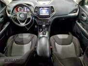 ✅ 2014 Jeep Cherokee Latitude • VIN: 1C4PJMCB3EW186248 • Lot: 96553205. Wystawiony na Copart z przebiegiem 170 423 mil. Bezpłatny archiwum sprzedaży aukcyjnych z USA i szczegółowy raport historii pojazdu na DreamBid. Zdjęcie 8.