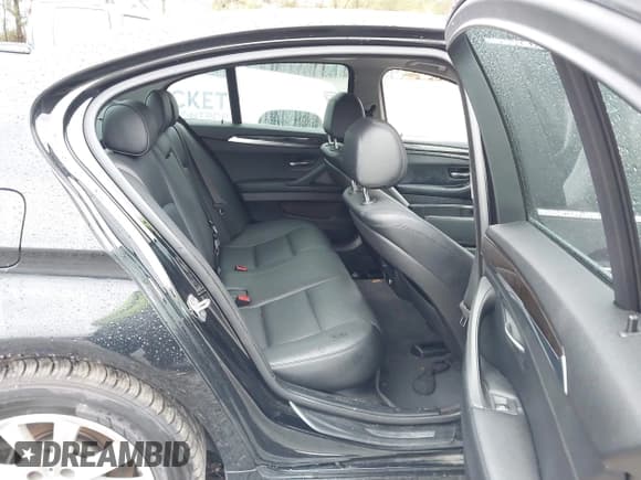 ✅ 2016 BMW 5 Series 528i • VIN: WBA5A5C51GG353496 • Lot: 43552689. Listed on IAAI with 162,233 mi. Free auction sales archive from the USA and detailed vehicle history report at DreamBid. Image 8.