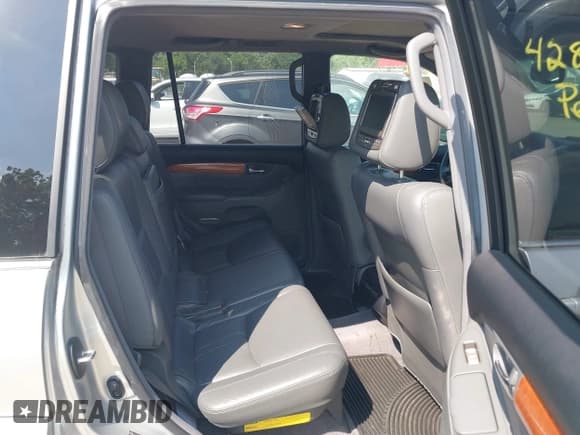 ✅ 2007 Lexus GX 470 • VIN: JTJBT20X770134603 • Lot: 42833012. Listed on IAAI with 204,298 mi. Free auction sales archive from the USA and detailed vehicle history report at DreamBid. Image 8.