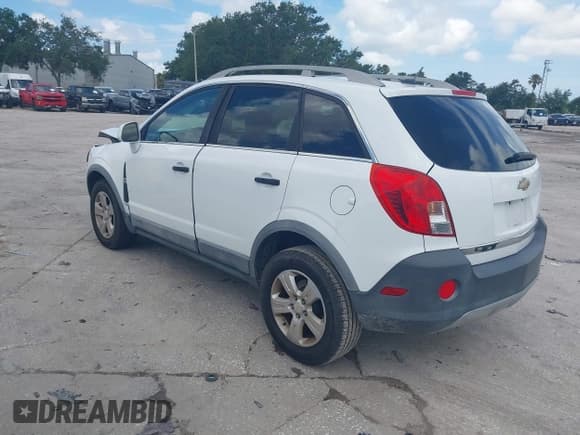 ✅ 2013 Chevrolet Captiva Sport LS • VIN: 3GNAL2EKXDS618661 • Lot: 42480219. Wystawiony na IAAI z przebiegiem 139 124 mil. Bezpłatny archiwum sprzedaży aukcyjnych z USA i szczegółowy raport historii pojazdu na DreamBid. Zdjęcie 3.