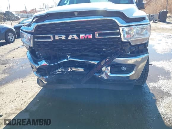 ✅ 2024 Ram 2500 Big Horn • VIN: 3C6UR5DL6RG310968 • Lot: 43894107. Listed on IAAI with 58,028 mi. Free auction sales archive from the USA and detailed vehicle history report at DreamBid. Image 6.