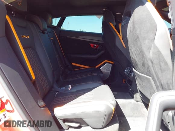 ✅ 2024 Lamborghini Urus Performante • VIN: ZPBUC3ZL6RLA29238 • Lot: 41966435. Listed on IAAI with 6,927 mi. Free auction sales archive from the USA and detailed vehicle history report at DreamBid. Image 8.