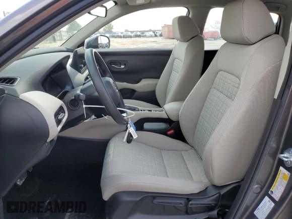 ✅ 2024 Honda HR-V LX • VIN: 3CZRZ2H32RM708620 • Lot: 64639675. Listed on Copart with 18,872 mi. Free auction sales archive from the USA and detailed vehicle history report at DreamBid. Image 7.