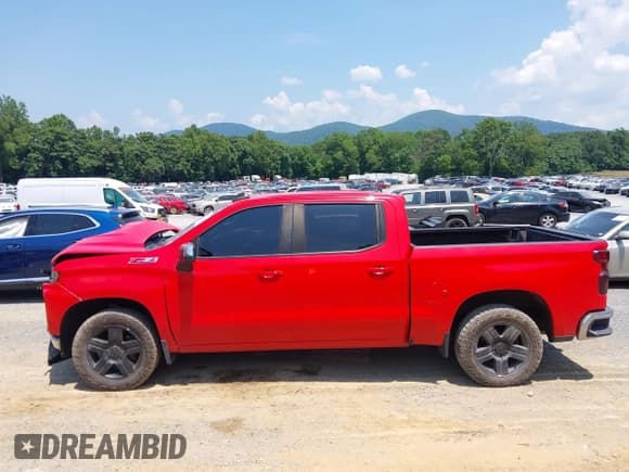 ✅ 2020 Chevrolet Silverado 1500 LT • VIN: 3GCUYDED4LG383292 • Lot: 42589370. Listed on IAAI with 78,428 mi. Free auction sales archive from the USA and detailed vehicle history report at DreamBid. Image 15.