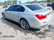 ✅ 2012 BMW 7 Series 750i • VIN: WBAKA8C51CCY37674 • Лот: 43500482. Опубликован ранее на IAAI с пробегом 151 052 миль. Бесплатный доступ к архиву аукционных продаж из США и подробный отчёт об истории автомобиля на DreamBid. Изображение 3.
