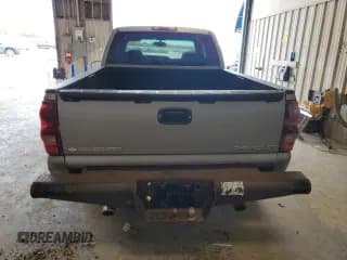 ✅ 2003 Chevrolet Silverado 1500 LS • VIN: 1GCEK19V63E318264 • Лот: 82794114. Опубликован ранее на Copart с пробегом 161 305 миль. Бесплатный доступ к архиву аукционных продаж из США и подробный отчёт об истории автомобиля на DreamBid. Изображение 6.