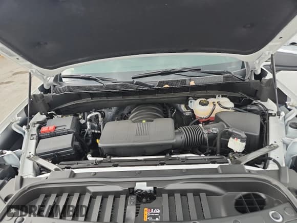 ✅ 2025 Chevrolet Silverado 1500 LT • VIN: 2GCUKDEDXS1163910 • Lot: 81222475. Wystawiony na Copart z przebiegiem 5 661 mil. Bezpłatny archiwum sprzedaży aukcyjnych z USA i szczegółowy raport historii pojazdu na DreamBid. Zdjęcie 11.